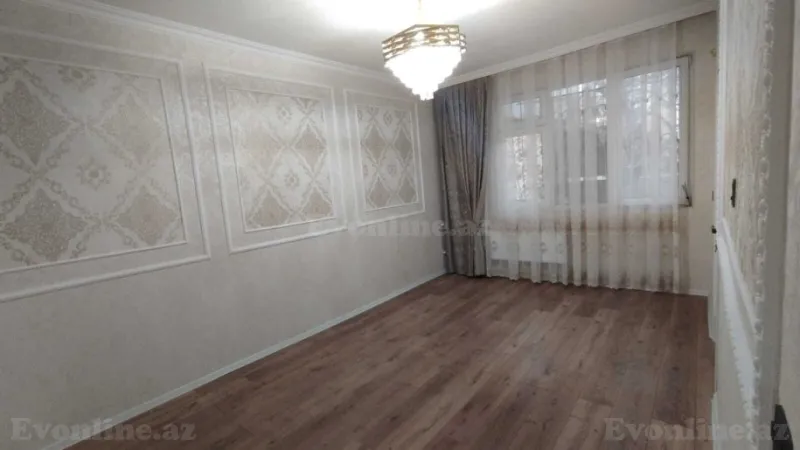 Satılır 1 otaqlı Mənzil Köhnə tikili 35 m² 4-cü mikrorayon
