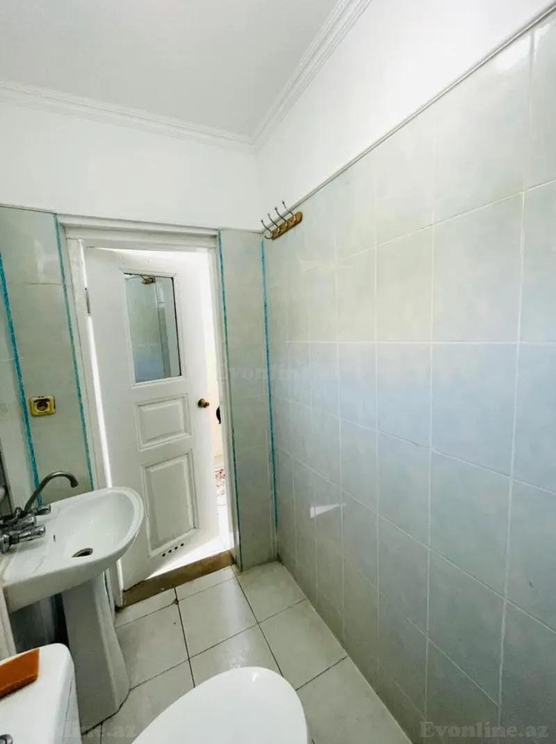 Kirayə verilir 2 otaqlı Mənzil Köhnə tikili 50 m² 28 May m. - şəkil 12