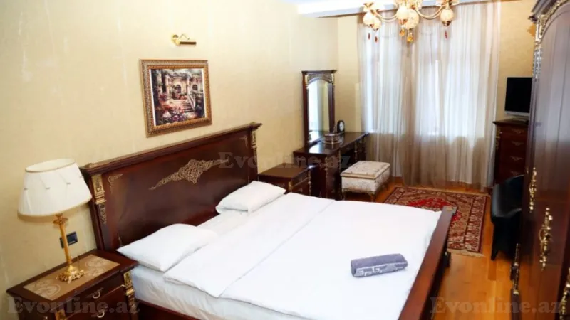Kirayə verilir 4 otaqlı Mənzil Yeni tikili 250 m² 28 May m. - şəkil 15
