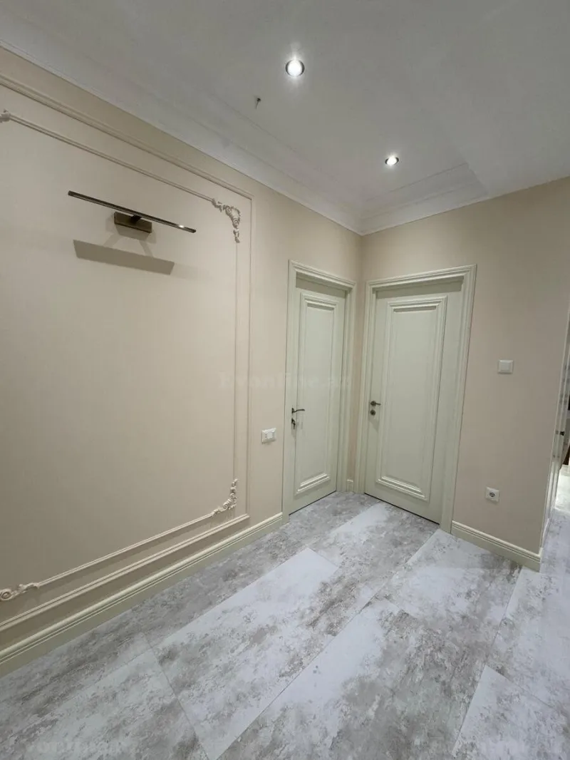 Satılır 2 otaqlı Mənzil Yeni tikili 98 m² 28 May m. - şəkil 6