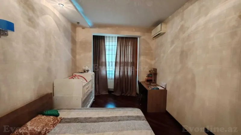 Satılır 4 otaqlı Mənzil Yeni tikili 175 m² 8 Noyabr m. - şəkil 15