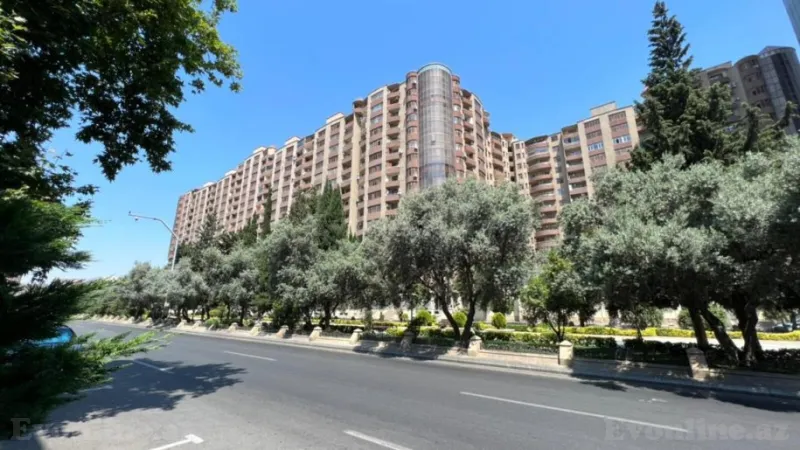 3 otaqlı Mənzil 102.3 m² Xətai m. Satılır