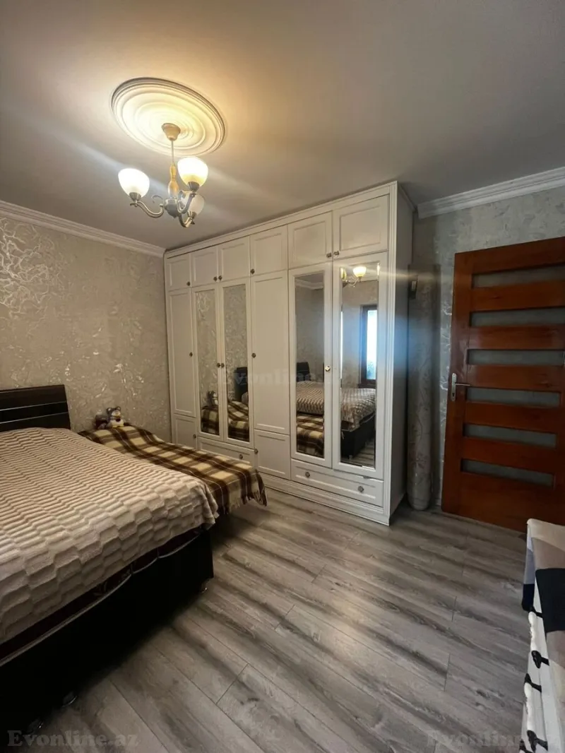 Satılır 3 otaqlı Mənzil Köhnə tikili 75 m² Nərimanov r. - şəkil 4