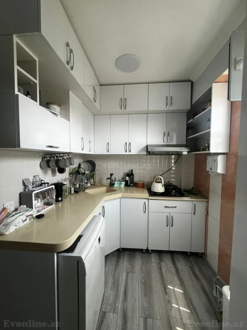Satılır 3 otaqlı Mənzil Köhnə tikili 75 m² Nərimanov r. - şəkil 11