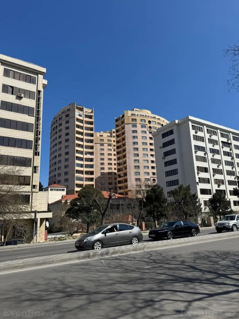 Satılır 3 otaqlı Mənzil Köhnə tikili 55 m² İnşaatçılar m. - şəkil 4