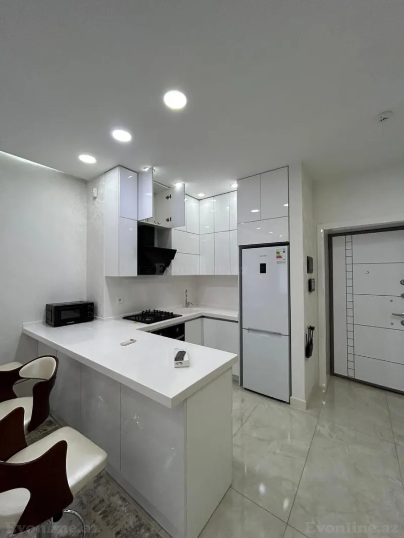 Kirayə verilir 2 otaqlı Mənzil Yeni tikili 70 m² 8 Noyabr m. - şəkil 9