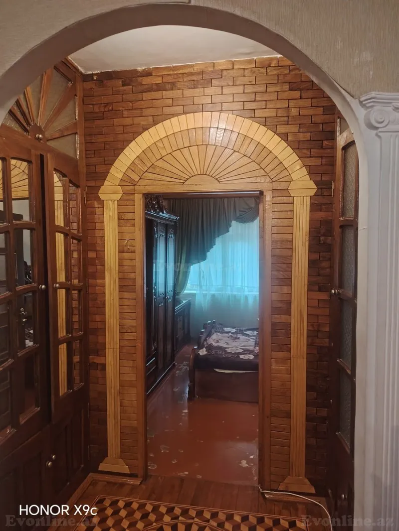 Satılır 2 otaqlı Mənzil Köhnə tikili 55 m² Memar Əcəmi m. - şəkil 2