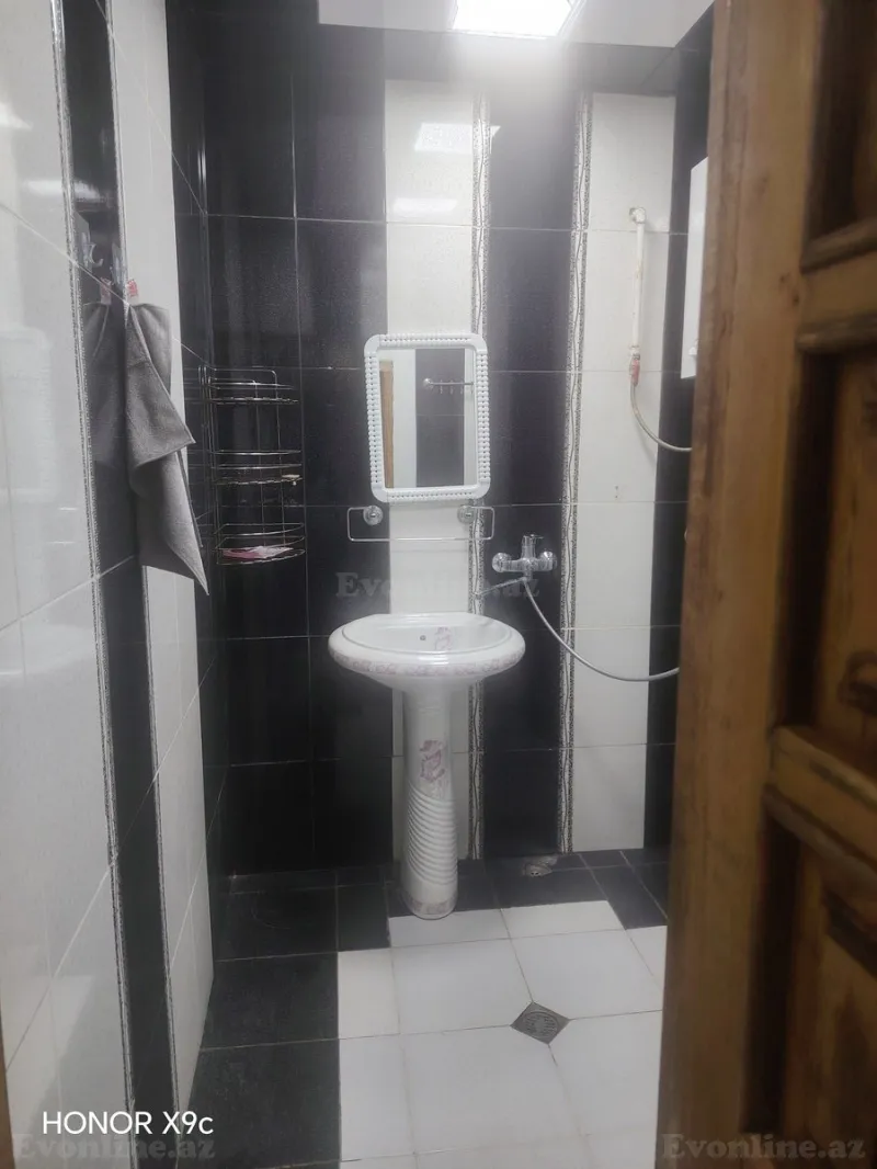 Satılır 2 otaqlı Mənzil Köhnə tikili 55 m² Memar Əcəmi m. - şəkil 16