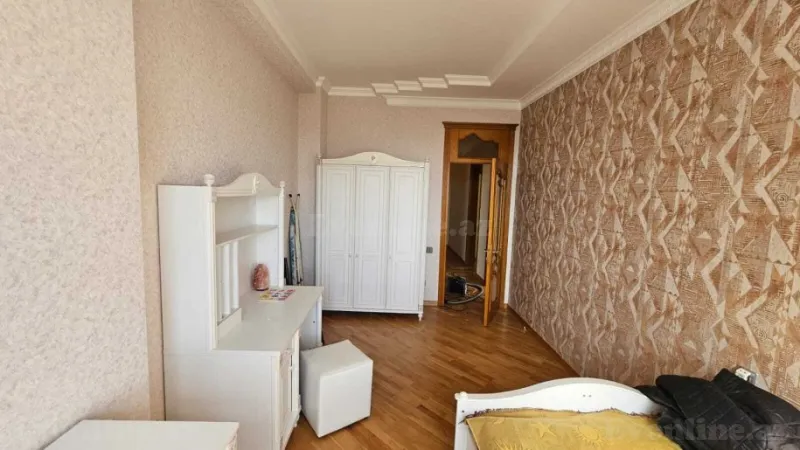 Kirayə verilir 3 otaqlı Mənzil Yeni tikili 130 m² Nəsimi r. - şəkil 8