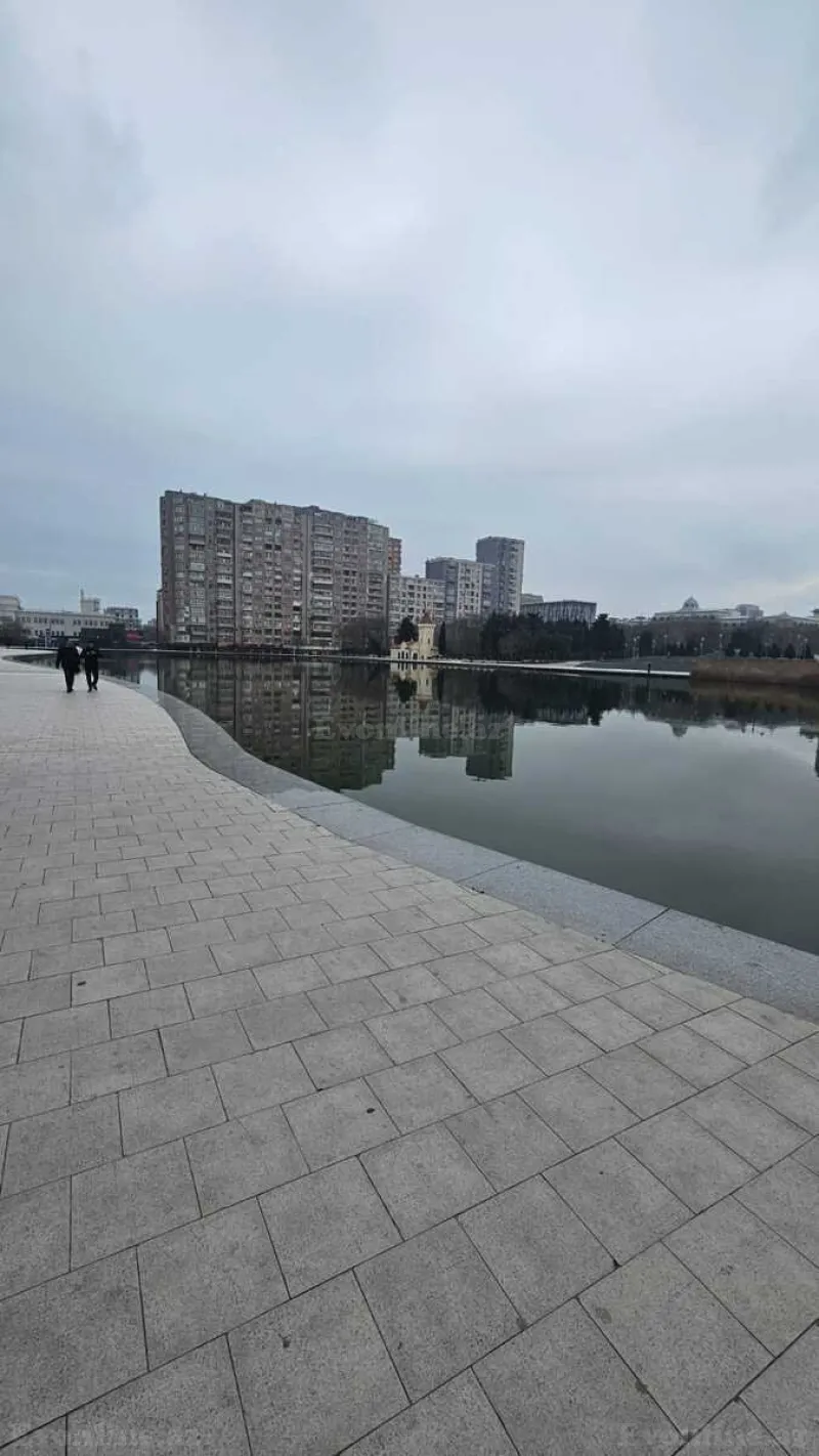 Kirayə verilir 3 otaqlı Mənzil Yeni tikili 130 m² Nəsimi r. - şəkil 13