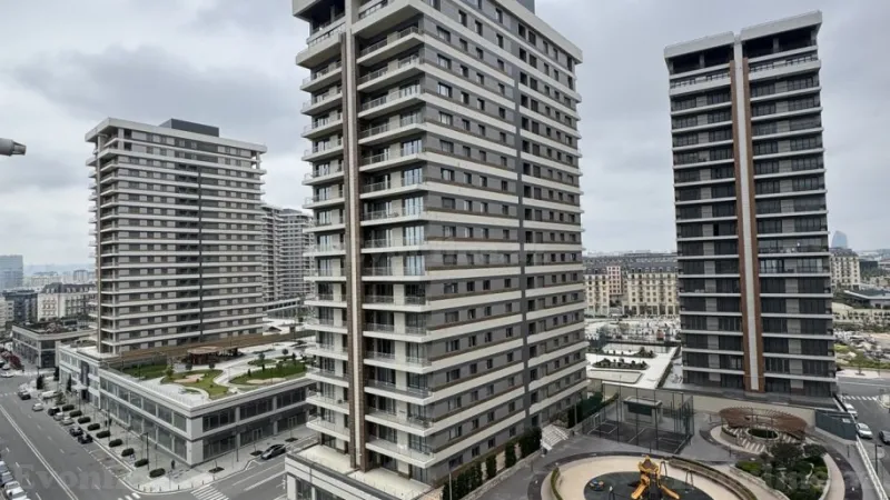 3 otaqlı Mənzil 157 m² Xətai r. Satılır