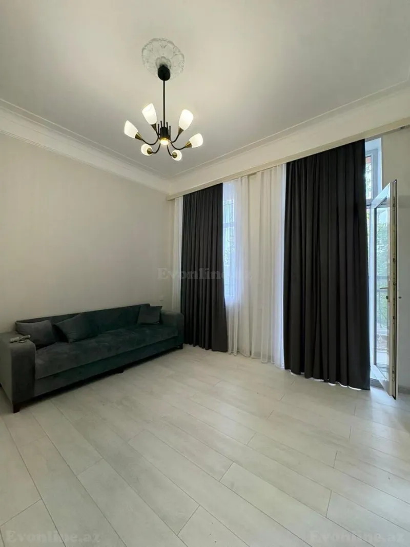 Satılır 2 otaqlı Mənzil Köhnə tikili 42 m² 28 May m. - şəkil 2