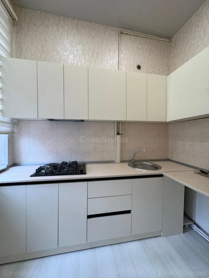 Satılır 2 otaqlı Mənzil Köhnə tikili 42 m² 28 May m. - şəkil 4