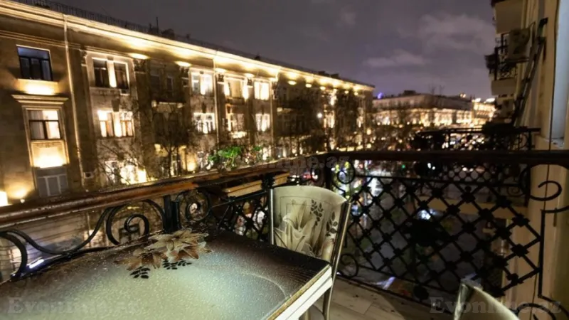 3 otaqlı Mənzil 90 m² Sahil m. Kirayə verilir