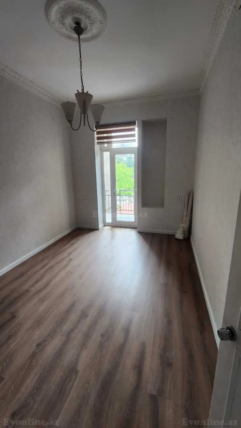 Satılır 2 otaqlı Mənzil Köhnə tikili 55 m² İçərişəhər m. - şəkil 7