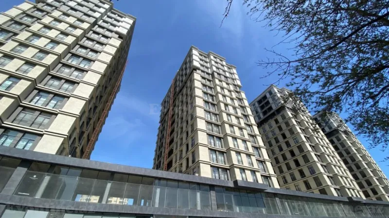 Satılır 2 otaqlı Mənzil Yeni tikili 90 m² Gənclik m. - şəkil 3