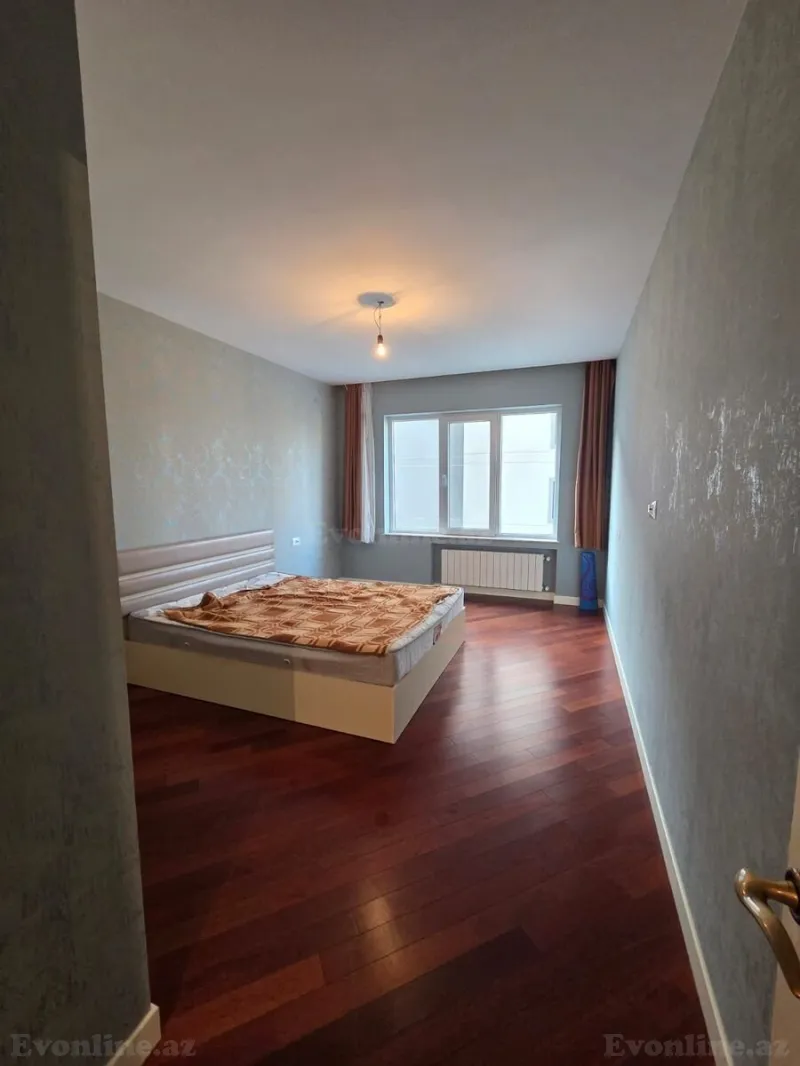 Satılır 2 otaqlı Mənzil Yeni tikili 106 m² 8 Noyabr m. - şəkil 3