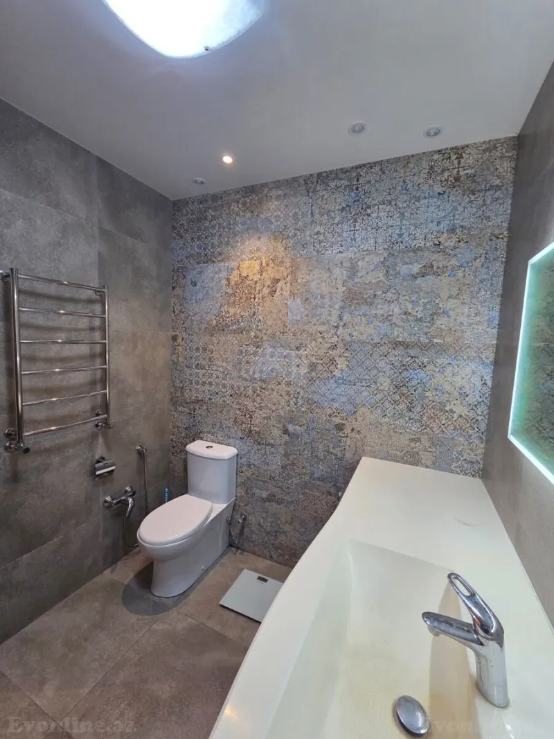 Satılır 2 otaqlı Mənzil Yeni tikili 106 m² 8 Noyabr m. - şəkil 5