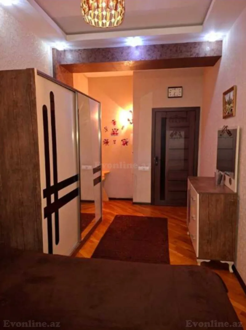 Kirayə verilir 2 otaqlı Mənzil Yeni tikili 70 m² Neftçilər m. - şəkil 3
