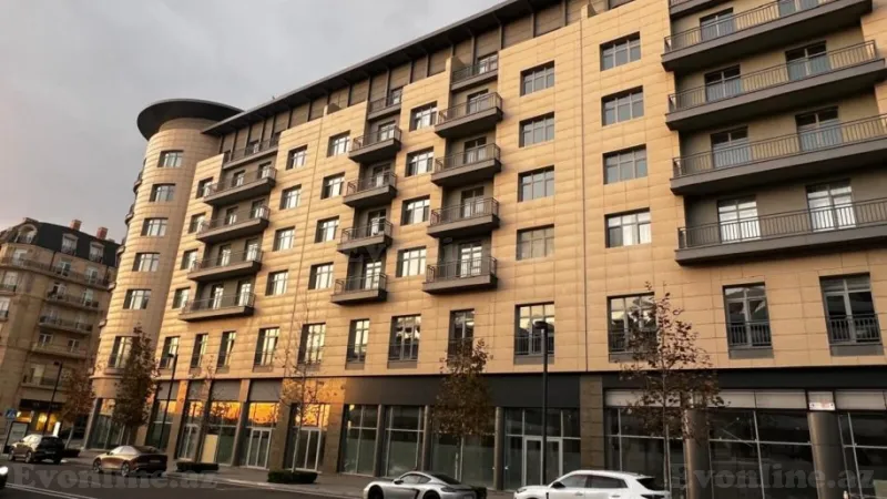 4 otaqlı Mənzil 166 m² Xətai r. Satılır