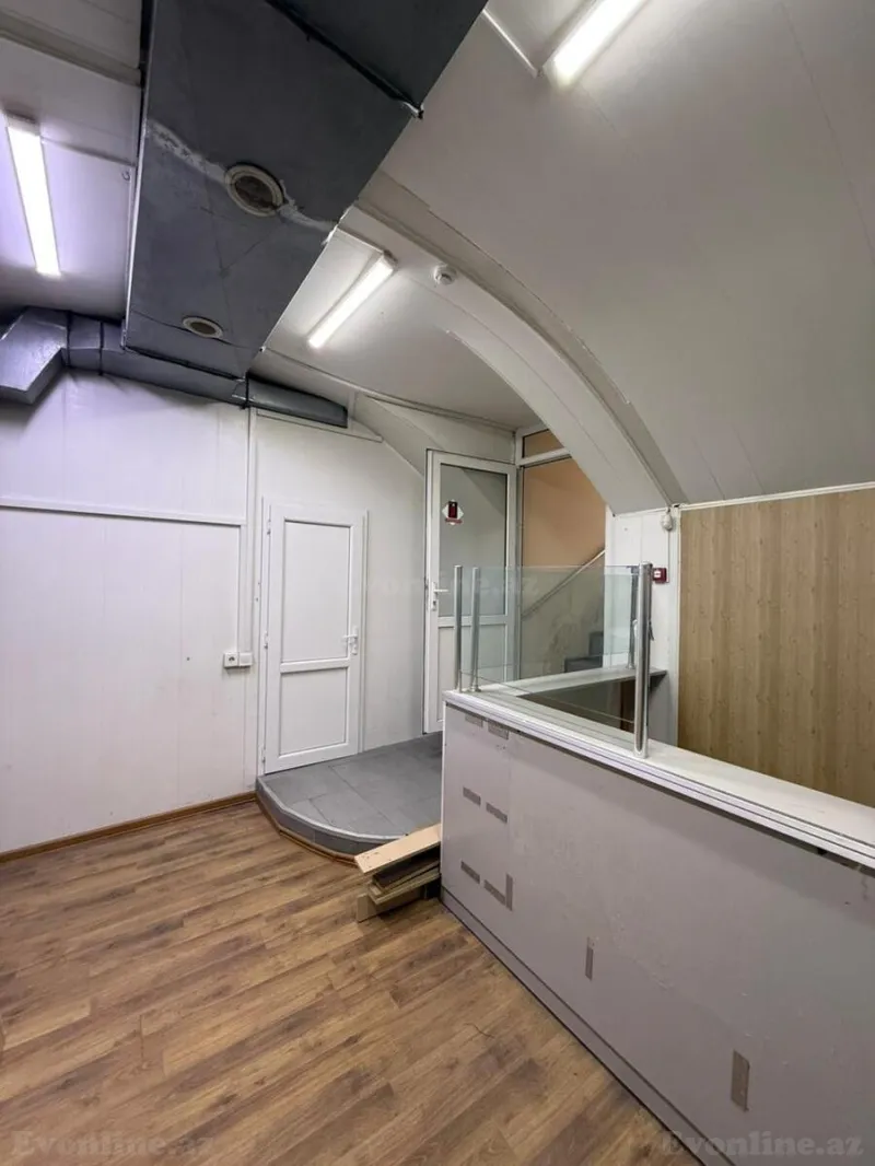 Kirayə verilir Obyekt 151 m² İçərişəhər m. - şəkil 9
