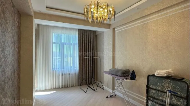 Satılır 3 otaqlı Mənzil Yeni tikili 104.5 m² 28 May m. - şəkil 6