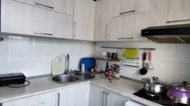 Satılır 3 otaqlı Mənzil Köhnə tikili 60 m² Elmlər Akademiyası m. - şəkil 7