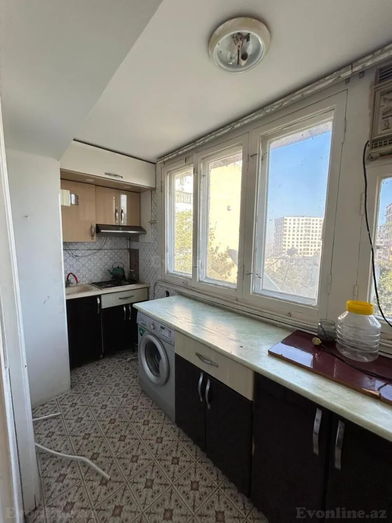 Satılır 4 otaqlı Mənzil Köhnə tikili 75 m² Memar Əcəmi m. - şəkil 9