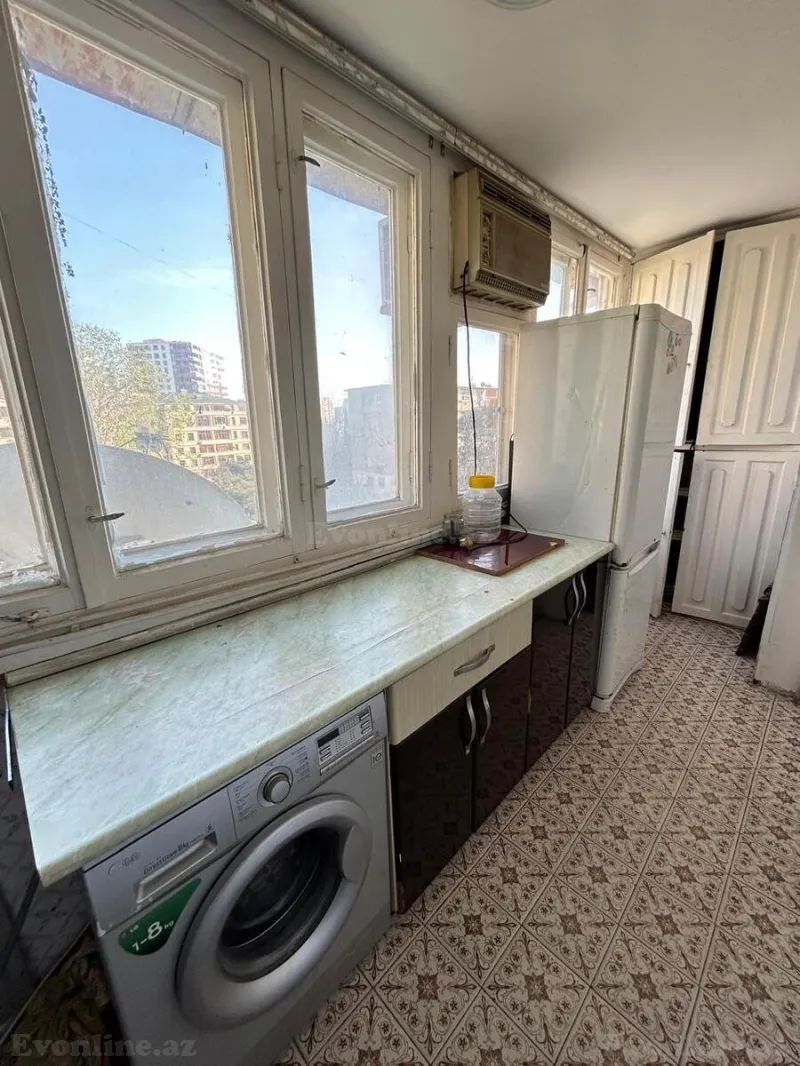 Satılır 4 otaqlı Mənzil Köhnə tikili 75 m² Memar Əcəmi m. - şəkil 11