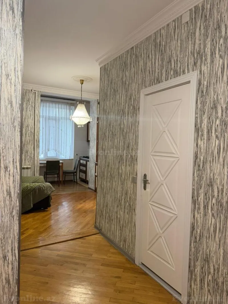 Kirayə verilir 3 otaqlı Mənzil Köhnə tikili 120 m² İçərişəhər m. - şəkil 6