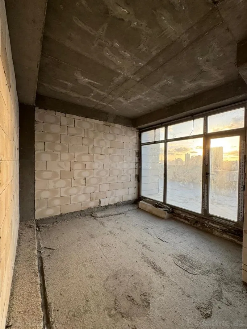 Satılır 10 otaqlı Mənzil Yeni tikili 750 m² Xətai r. - şəkil 13