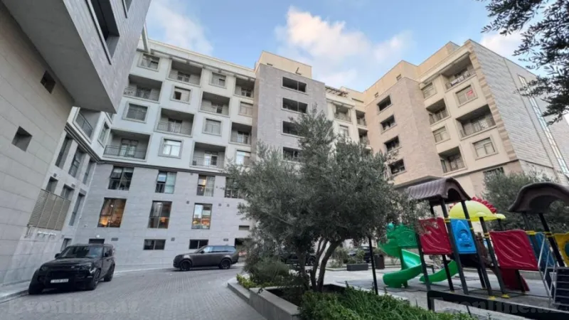 Satılır 10 otaqlı Mənzil Yeni tikili 750 m² Xətai r. - şəkil 22