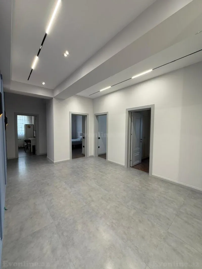 Kirayə verilir 4 otaqlı Mənzil Yeni tikili 160 m² Xətai r. - şəkil 7