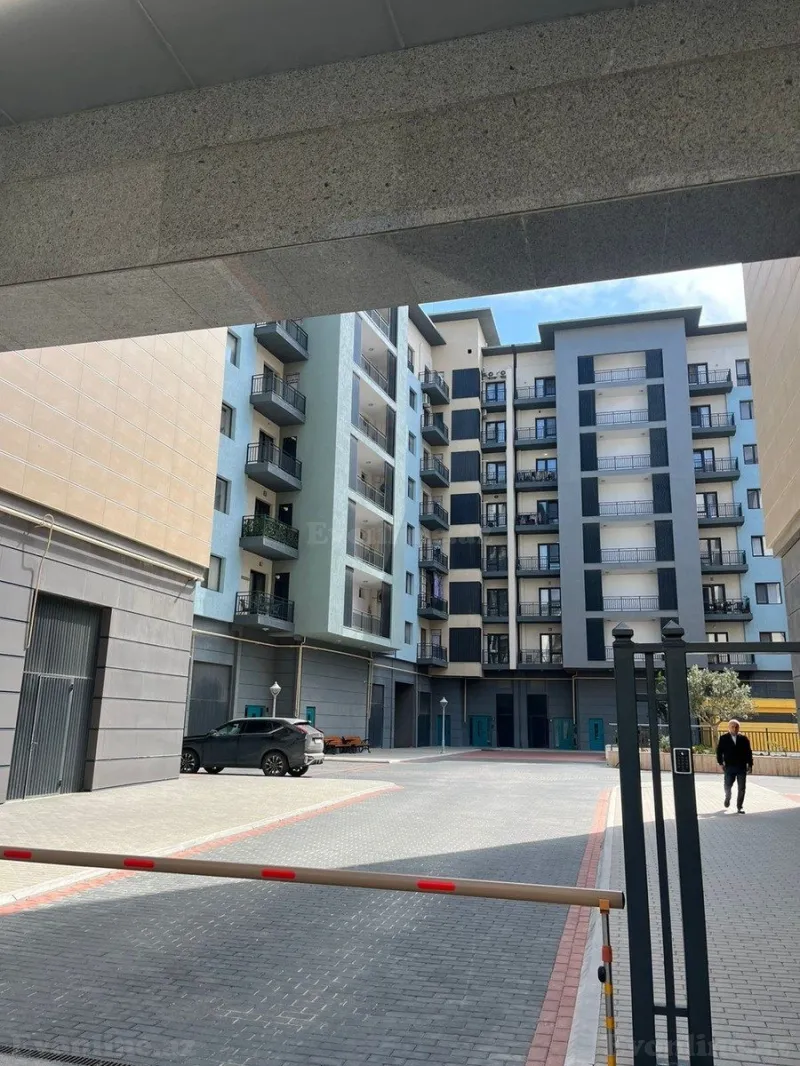 Satılır 5 otaqlı Mənzil Yeni tikili 255 m² Xətai r. - şəkil 2