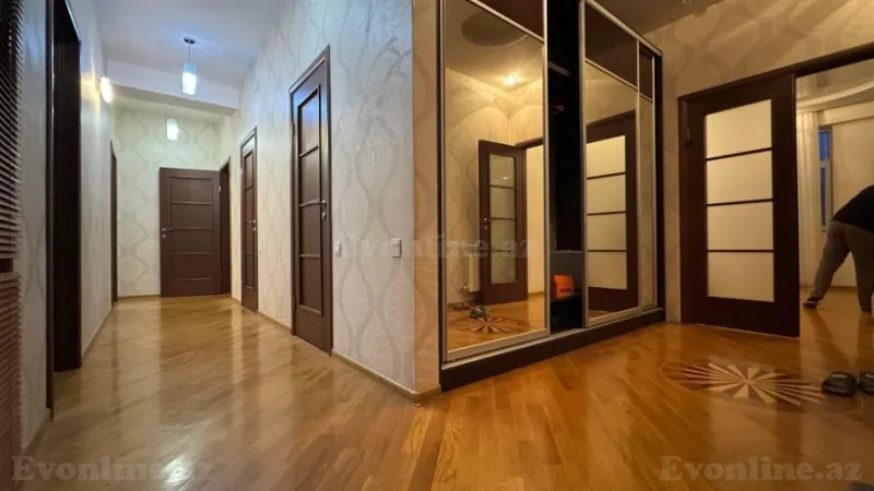 Satılır 4 otaqlı Mənzil Yeni tikili 130 m² Bayıl - şəkil 11