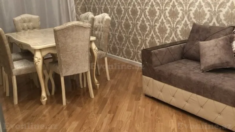 Satılır 2 otaqlı Mənzil Köhnə tikili 82 m² 3-cü mikrorayon - şəkil 2