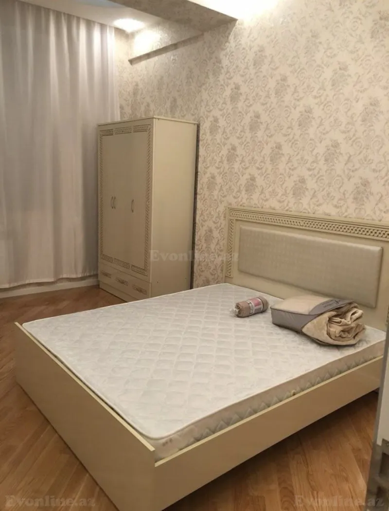 Satılır 2 otaqlı Mənzil Köhnə tikili 82 m² 3-cü mikrorayon - şəkil 3
