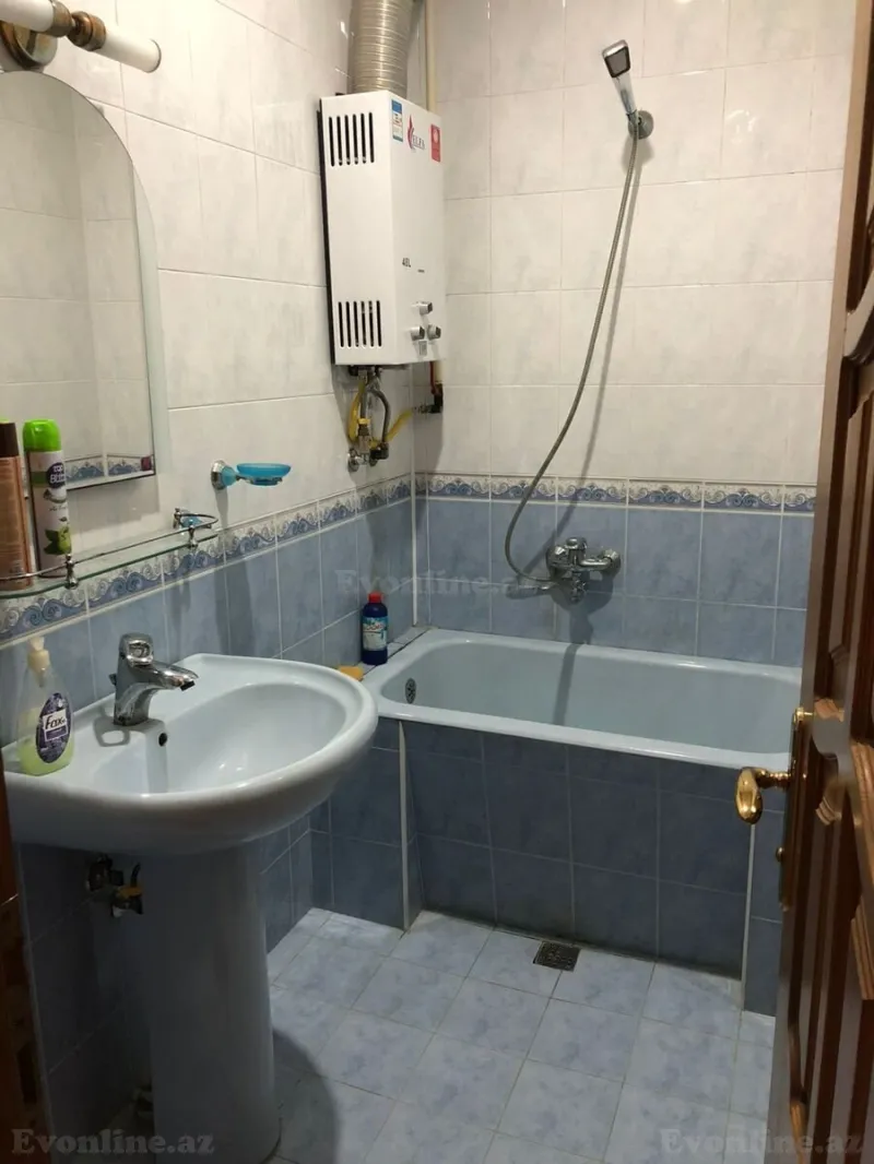 Kirayə verilir 3 otaqlı Mənzil Köhnə tikili 95 m² Xətai m. - şəkil 8