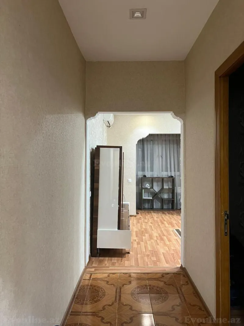 Satılır 2 otaqlı Mənzil Köhnə tikili 65 m² Gənclik m. - şəkil 8