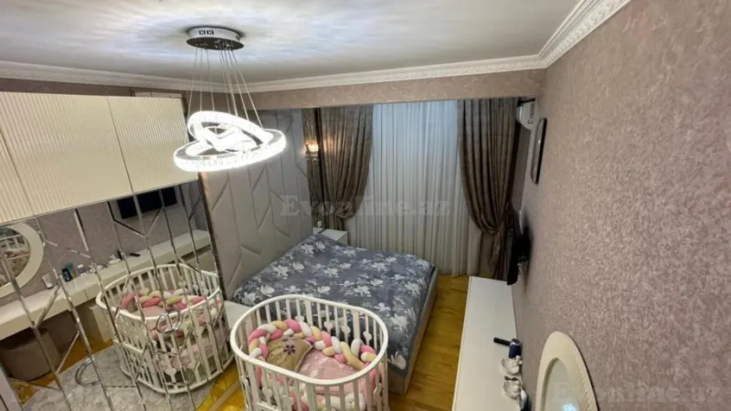 Satılır 4 otaqlı Mənzil Yeni tikili 135 m² 8-ci mikrorayon - şəkil 2