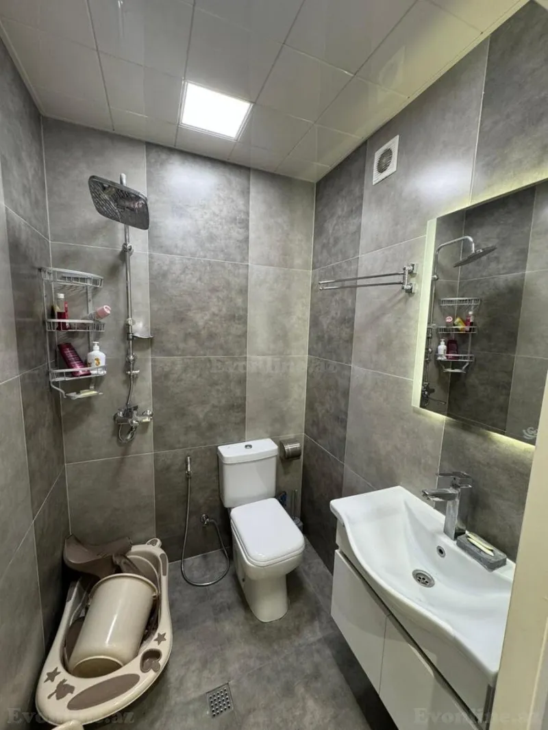 Satılır 4 otaqlı Mənzil Yeni tikili 135 m² 8-ci mikrorayon - şəkil 7