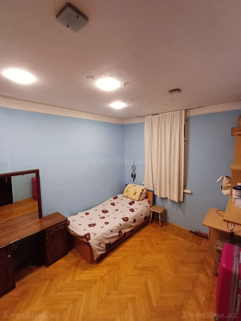Satılır 3 otaqlı Mənzil Köhnə tikili 70 m² Nəriman Nərimanov m. - şəkil 3