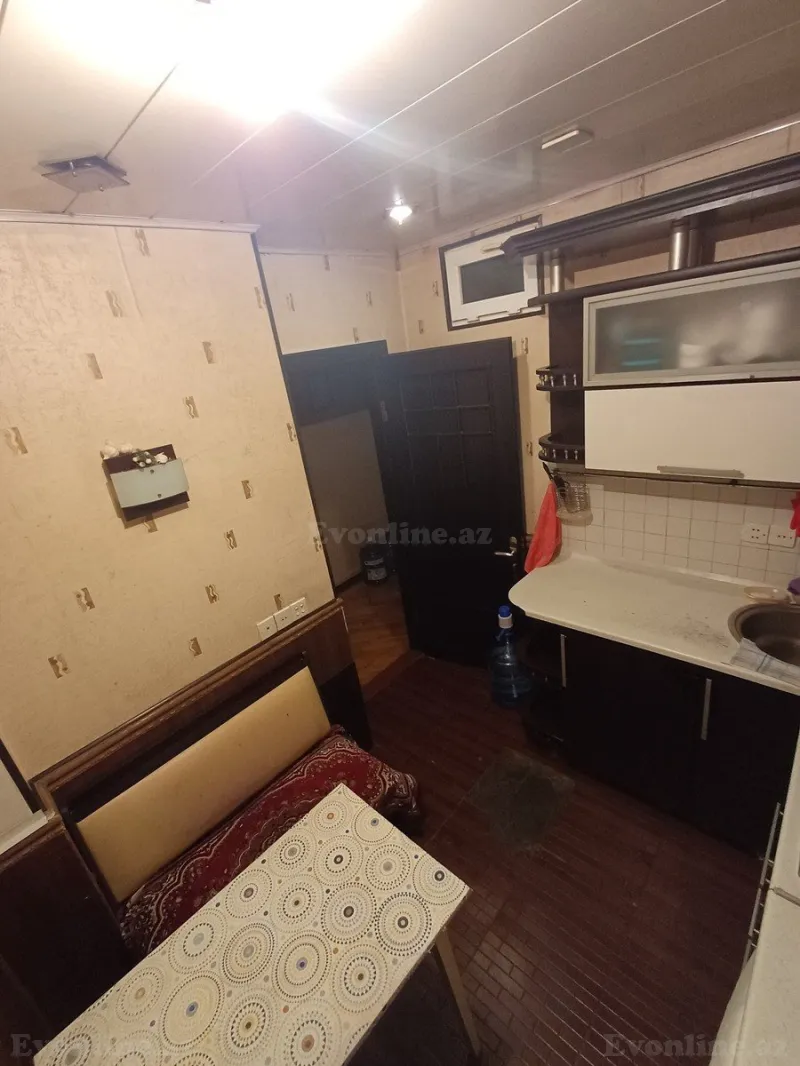 Satılır 3 otaqlı Mənzil Köhnə tikili 70 m² Nəriman Nərimanov m. - şəkil 5