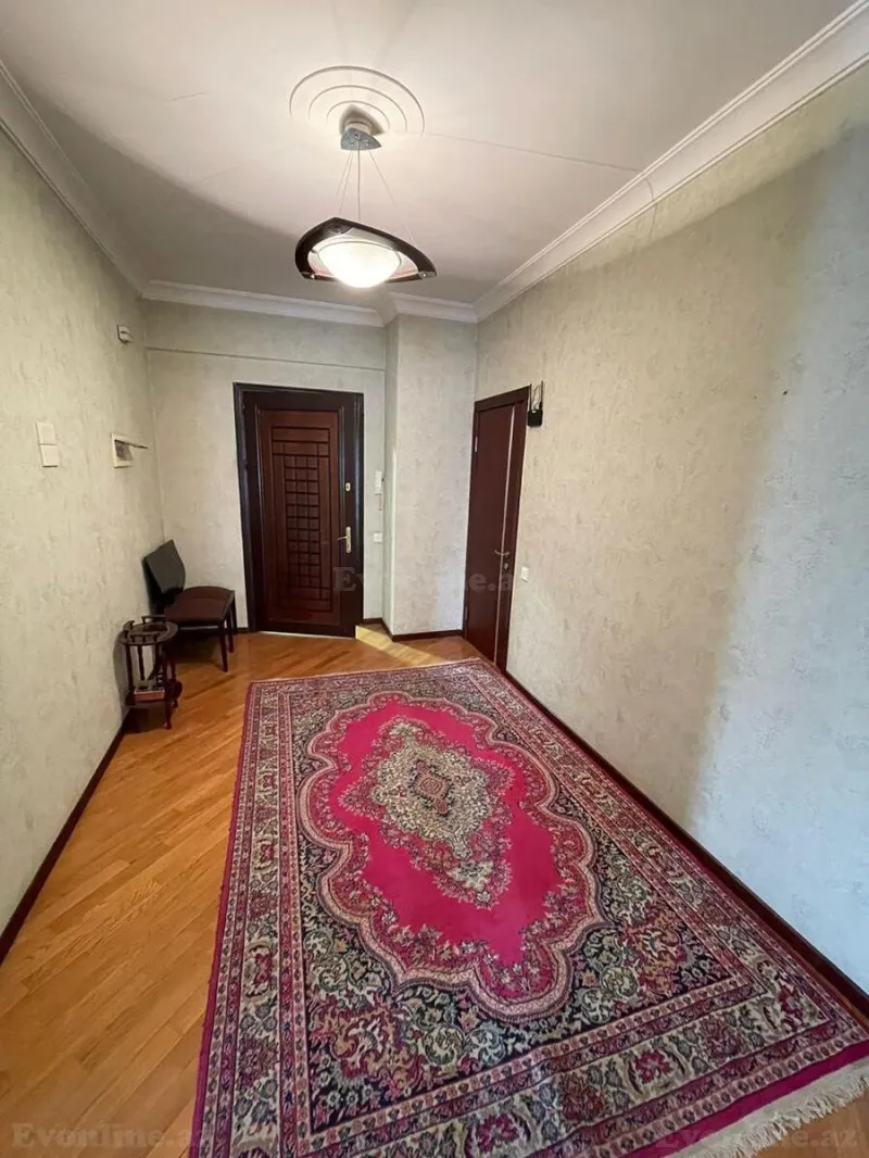 Kirayə verilir 3 otaqlı Mənzil Yeni tikili 130 m² Nəsimi r. - şəkil 3