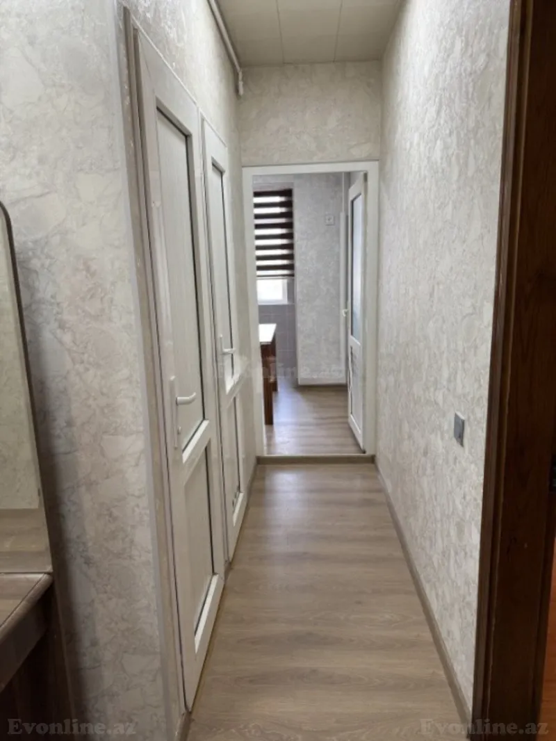 Kirayə verilir 3 otaqlı Mənzil Köhnə tikili 90 m² 8-ci mikrorayon - şəkil 2
