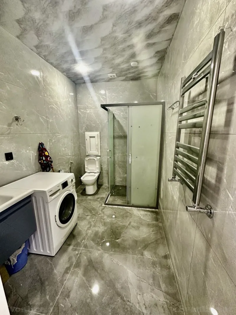 Kirayə verilir 2 otaqlı Mənzil Yeni tikili 66 m² Neftçilər m. - şəkil 4