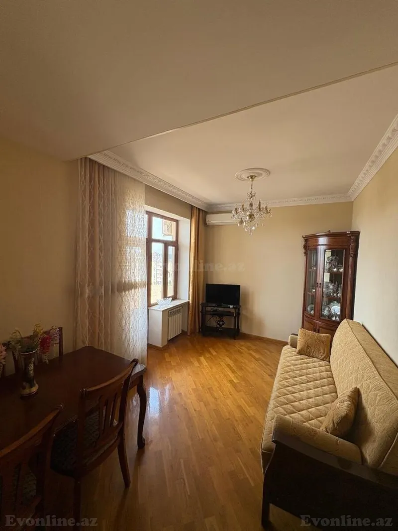 Satılır 2 otaqlı Mənzil Yeni tikili 65 m² Neftçilər m. - şəkil 2