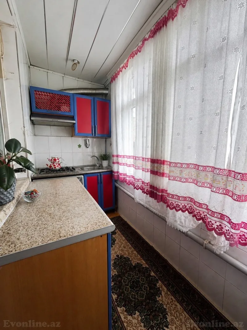 Satılır 3 otaqlı Mənzil Köhnə tikili 60 m² Nəsimi m. - şəkil 2
