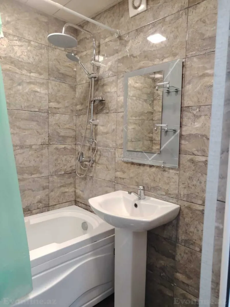 Satılır 2 otaqlı Mənzil Köhnə tikili 55 m² 5-ci mikrorayon - şəkil 4