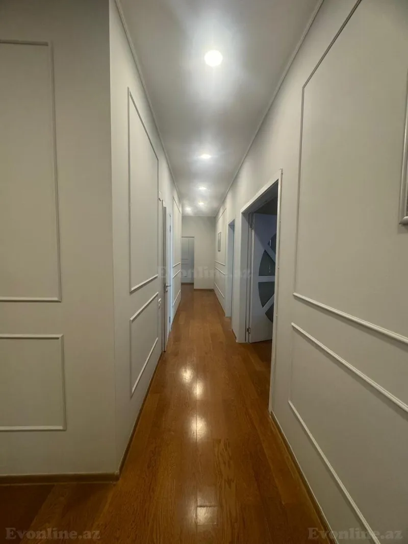 3 otaqlı Mənzil 107 m² 28 May m. Kirayə verilir